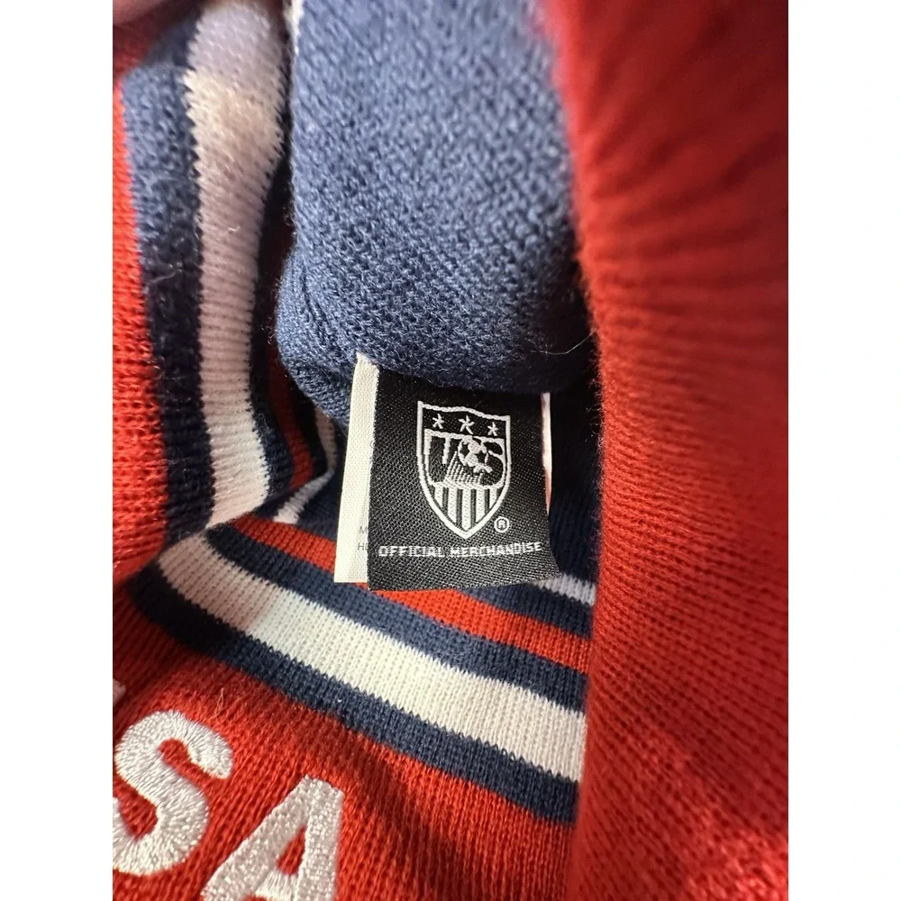 US Men's National SOCCER KNIT Beanie Hat: RED WHITE AND BLUE‎ Embroidered USA
